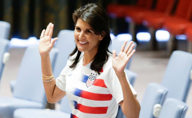 Veleposlanica ZDA v ZN <strong>Nikki Haley </strong>pravi, da sta vzroka za odhod ZDA iz Sveta ZN za človekove pravice članstvo nekaterih držav, ki zlorabljajo človekove pravice, in ščitenje držav, ki kršijo človekove pravice. FOTO: Eduardo Munoz/Reuters