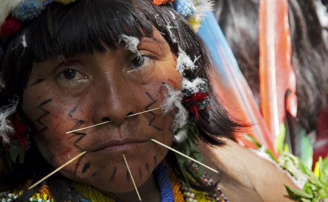 Pripadnica ljudstva Yanomami FOTO: Reuters