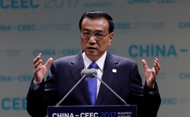 Kitajski premier Li Keqiang na srečanju 16 + 1 novembra lani v Budimpešti. FOTO: Laszlo Balogh/Reuters