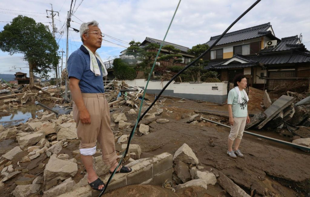 FOTO:Katastrofalne poplave na Japonskem: umrlo več kot sto ljudi (FOTO)