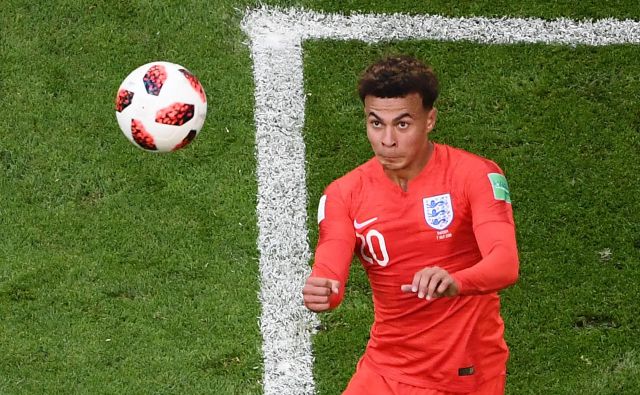 Raznovrstni Dele Alli je sodoben tip zveznega nogometaša, s 188 cm je nevaren tako z glavo kot z nogo. FOTO: AFP