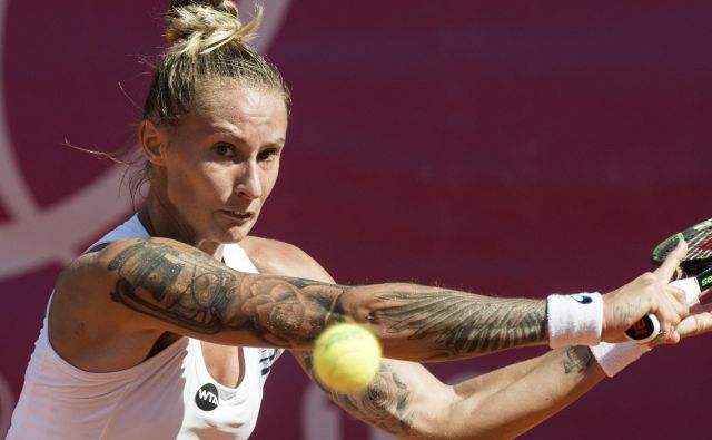 Polona Hercog je igrala s poškodovanim desnim stegnom. FOTO: Tom Dubravec/Cropix