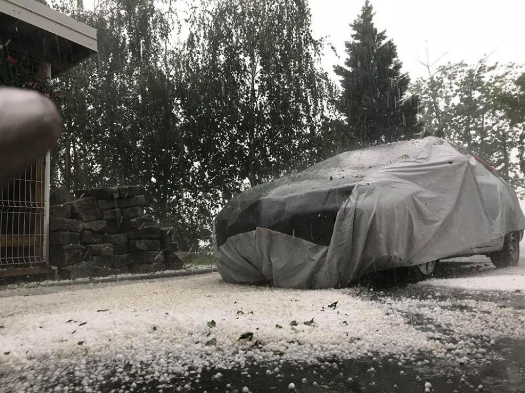 FOTO:Spet nevihte, neurja, nalivi in toča