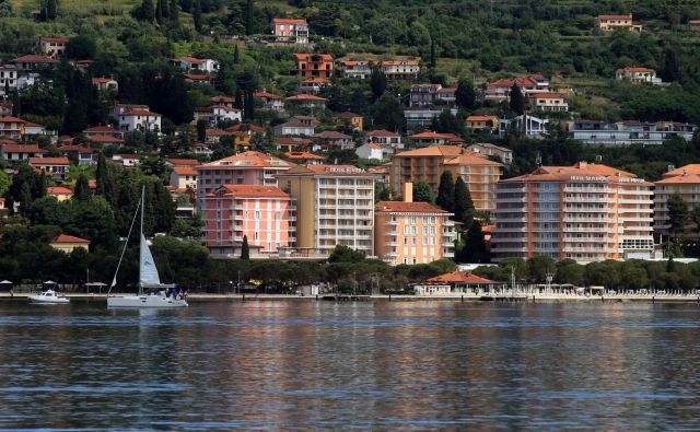 Za portoroške hotele se zanimajo le tuji vlagatelji. FOTO: Blaž Samec