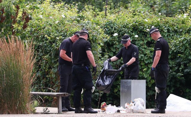 Ameriško zunanje ministrstvo je napovedalo, da bodo do konca meseca uvedene sankcije proti Rusiji zaradi napada z živčnim plinom na nekdanjega ruskega dvojnega agenta in njegovo hčerko v Veliki Britaniji. FOTO: Hannah Mckay/Reuters