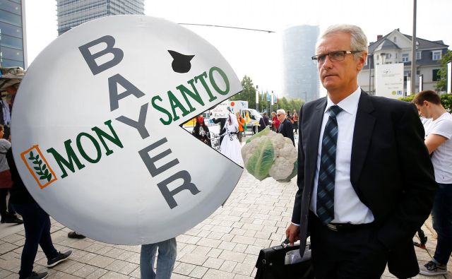 Monsanto zavrača trditve, da glifosat povzroča raka. FOTO: Wolfgang Rattay/Reuters