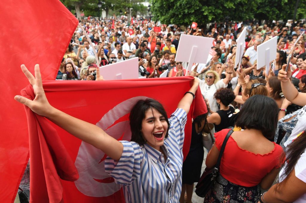 Tunizijski moški dedujejo dvakrat več od žensk