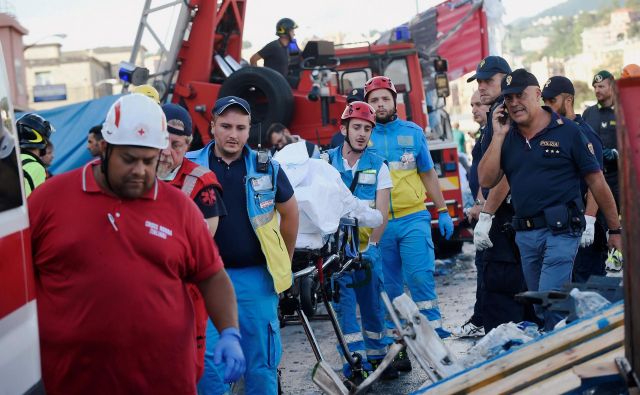 Pogeršanih je še od deset  do 20 ljudi. FOTO: Massimo Pinca/Reuters