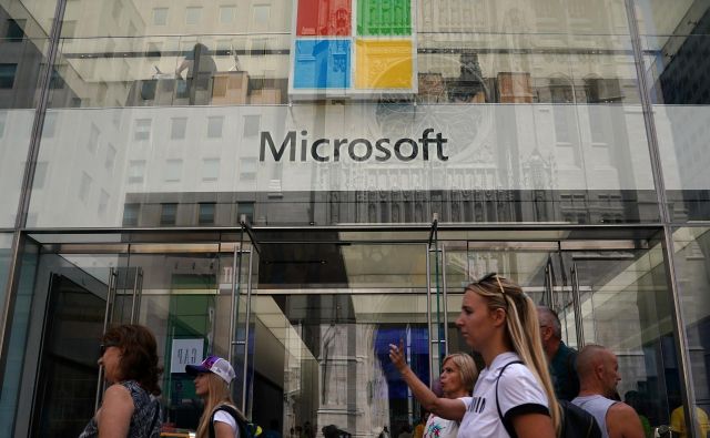 Microsoft je rusko obveščevalno službo obtožil, da se je ta lotila spletnih strani senata in konservativnih mnenjskih organizacij, ki ne podpirajo Donalda Trumpa. FOTO: Reuters