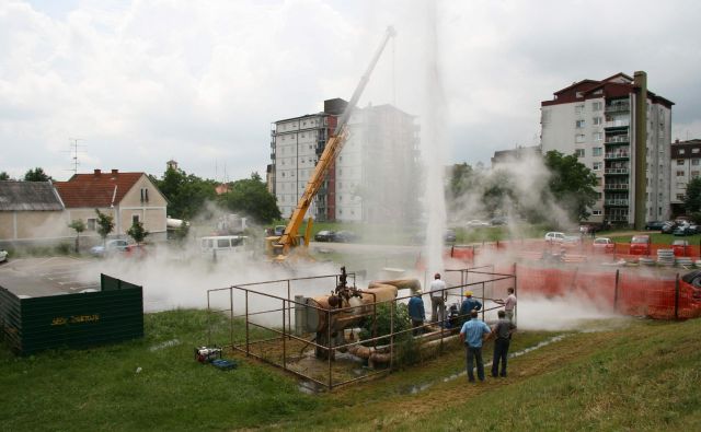 V Pomurju je podzemna voda res vroča. FOTO: Jože Pojbič/Delo