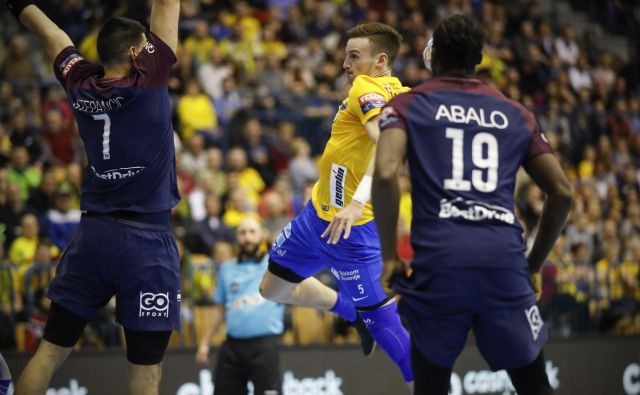 Celjani (v napadu Jaka Malus) se bodo tudi v tej sezoni pomerili z zvezdniškim PSG, ki se je februarja precej namučil v razprodanem Zlatorogu. FOTO: Uroš Hočevar