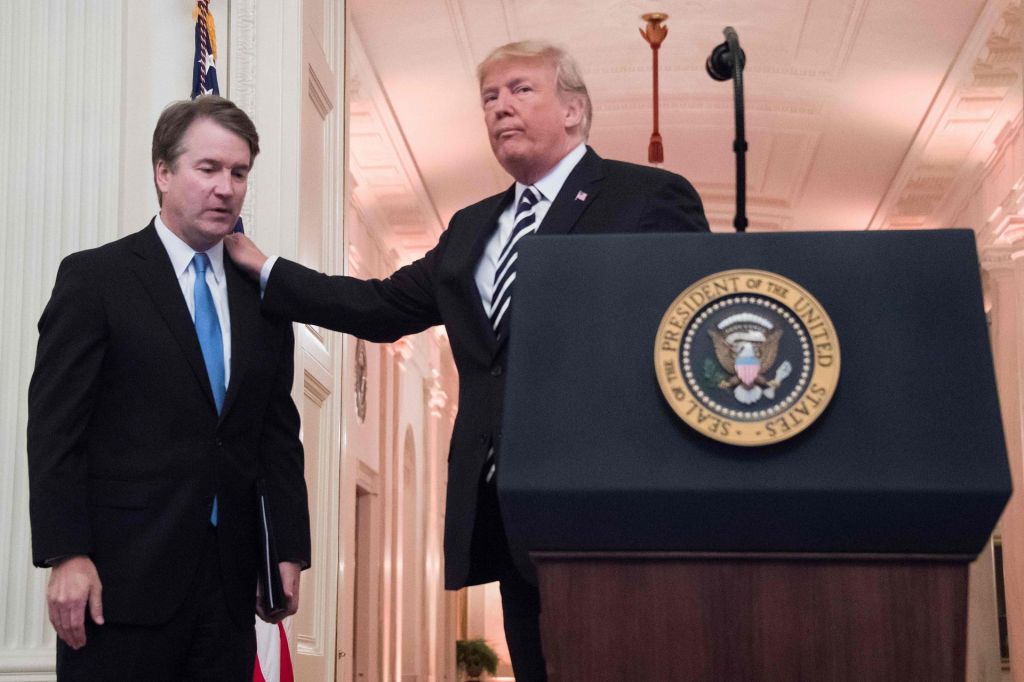 Trump se je opravičil Kavanaughu