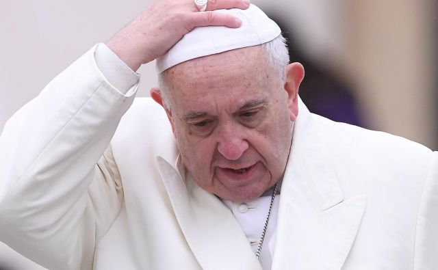 Frančišek se je znova opredelil do umetne prekinitve nosečnosti in potrdil znano stališče Vatikana do nje. FOTO: Reuters<br />
 
