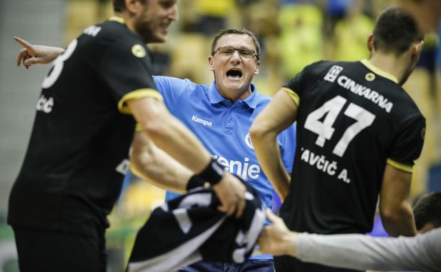 Trener Gorenja Zoran Jovičić je preskočil že dve oviri v pokalu EHF, kmalu se bo znašel pred tretjo. FOTO: Uroš Hočevar