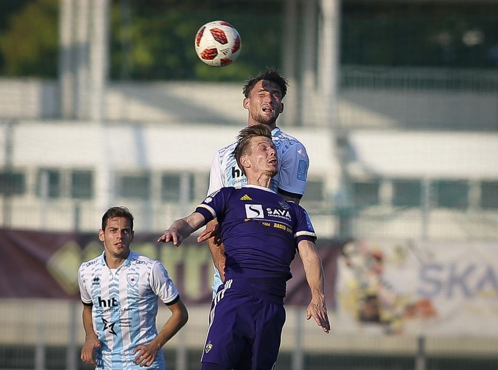 FOTO:Maribor in Olimpija sta se za veliki derbi znojila, utrudila ne