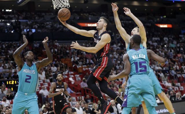 Goran Dragić vodi na Facebooku in Twitterju, ne pa tudi na Instagramu. FOTO: Lynne Sladky/AP