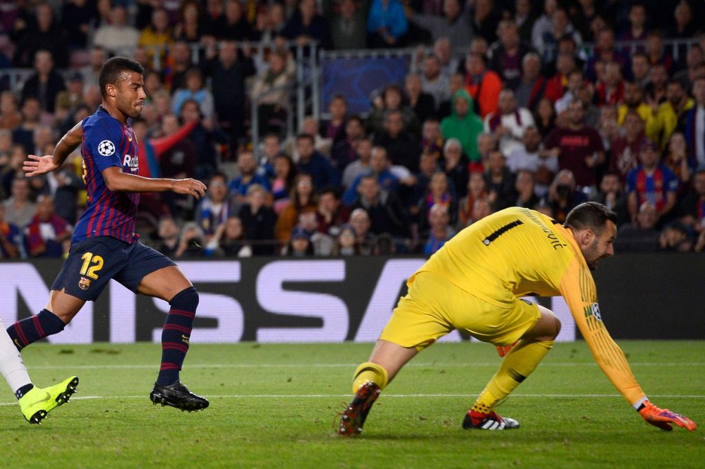 FOTO:Oblak kar štirikrat po žogo v mrežo, Handanović dvakrat (VIDEO)