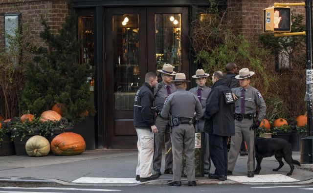 Tarča pisemskih bomb sta bila tudi newyorško produkcijsko podjetje TriBeCa Productions in restavracija Tribeca Grill igralca Roberta De Nira. Foto AFP