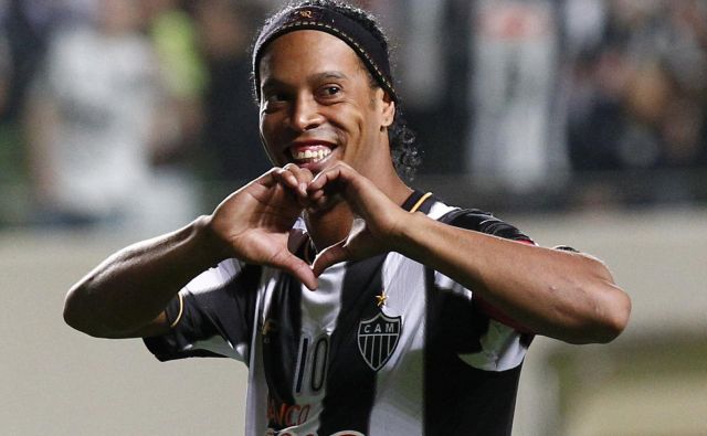 Ronaldinho je nogometno kariero končal v rodni Braziliji. FOTO: AP