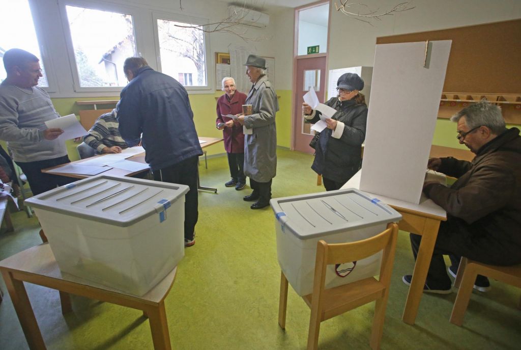 FOTO:Volivci so povedali svoje, udeležba višja kot pred štirimi leti