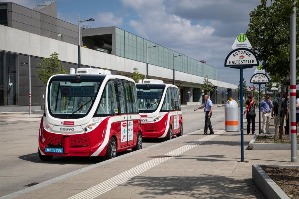 Na Dunaju v avtonomen električen javni prevoz