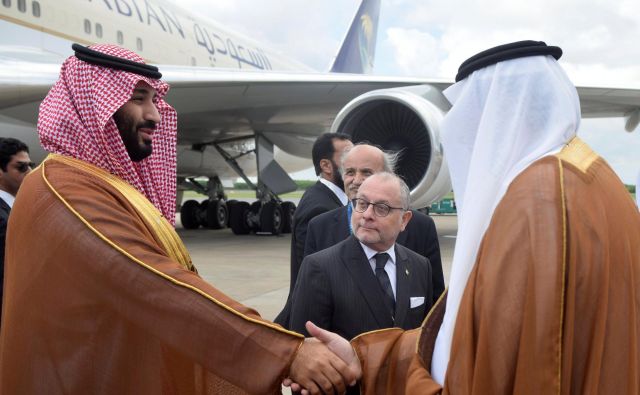 Na vrhu bo pod drobnogledom javnosti tudi savdski prestolonaslednik Mohamed bin Salman in tisti njegovi kolegi, ki se bodo drznili pogovarjati z njim. FOTO: Reuters