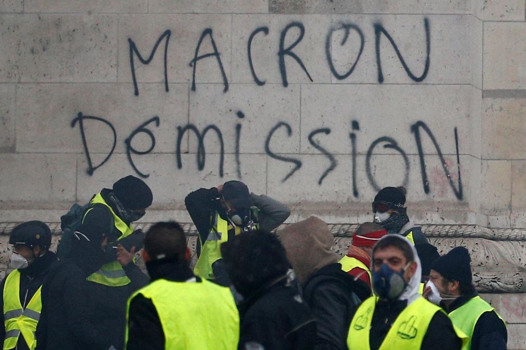 FOTO:Macronizem ne ruši socialne države