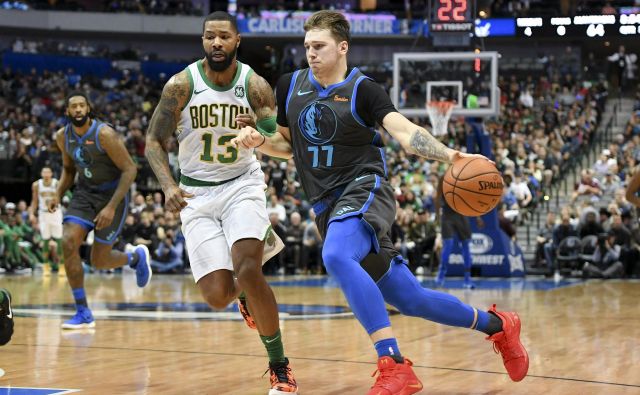 19-letni Ljubljančan igra za moštvo Dallas Mavericks. V povprečju je na parketu prebil 33,2 minute in dosegel 18,5 točke. FOTO: Alkis Konstantinidis/Reuters