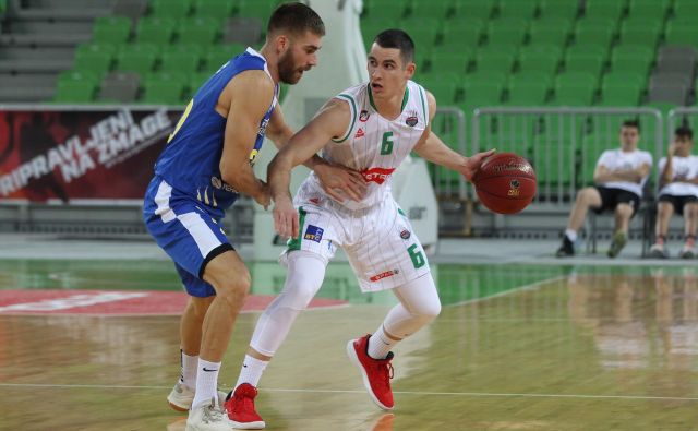 Jan Špan je zadel štiri trojke in prispeval 20 točk. FOTO: Voranc Vogel/Delo