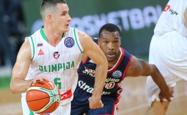 Jan Špan (povp. 14,7 točke) je prvi Olimpijin strelec, v LP zaseda 25. mesto. FOTO: Tomi Lombar