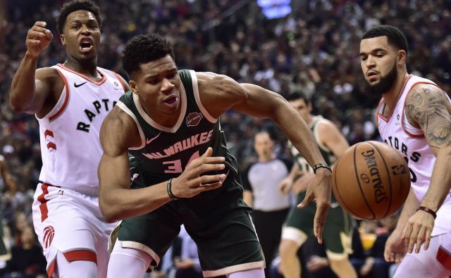 Giannis Antetokounmpo se bo z Milwaukeejem že letos potegoval (vsaj) za finale lige NBA. FOTO: AP