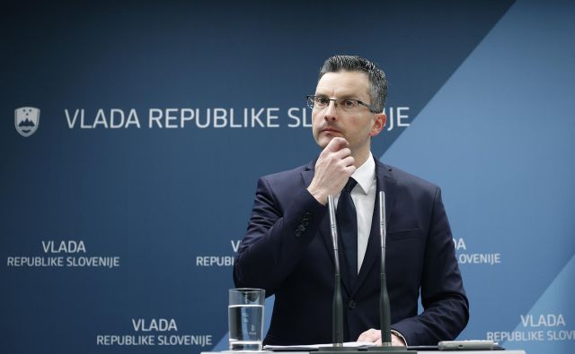 SDS, NSi in SNS danes ne bodo vložile napovedanega predloga za ustavno obtožbo zoper predsednika vlade Marjana �Šarca. FOTO: Blaž� Samec/Delo