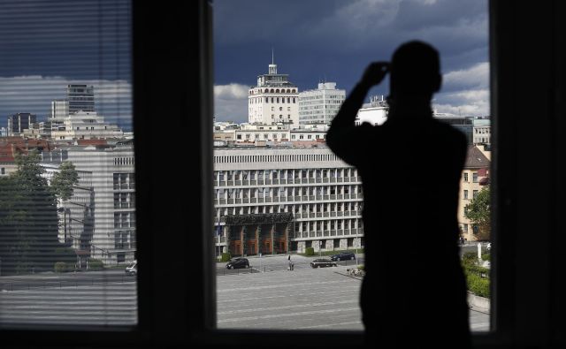 Predsednik republike bo pri vodjih poslanskih skupin letos ali pa takoj po praznikih skušal najti soglasje glede kandidat za varuha človekovih pravic. FOTO: Leon Vidic/Delo