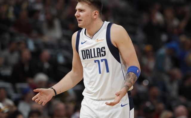 Luka Dončić je imel nekaj pripomb tudi na sojenje. FOTO: AP