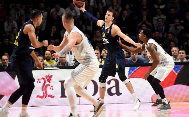 Jan Vesely je bil v Podgorici najboljši strelec in skakalec. FOTO: Eurolegaue.net