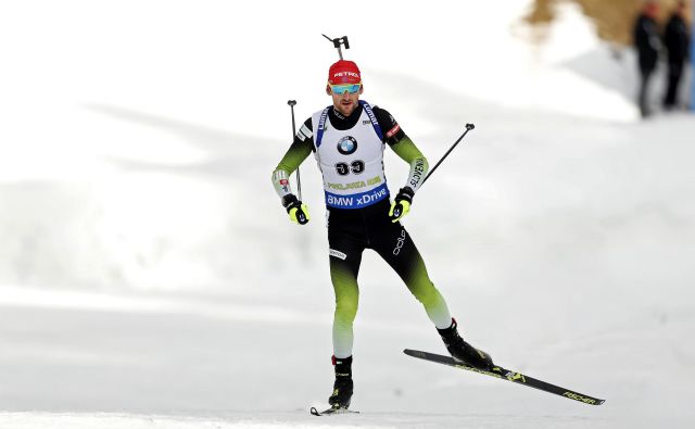 Že dolgo Jakov Fak ni bil tako nenatančen kot danes. FOTO: Matej Družnik/Delo