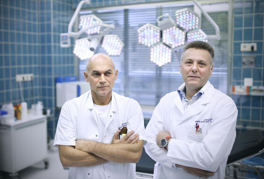 FOTO:Naj dosežki slovenske medicine 2018: Nov nos zrasel na podlahti pacientke