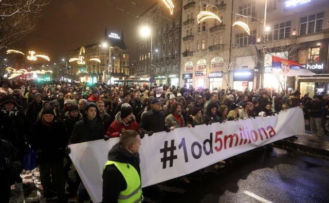 Prvi protest je potekal 8. decembra. FOTO: Reuters