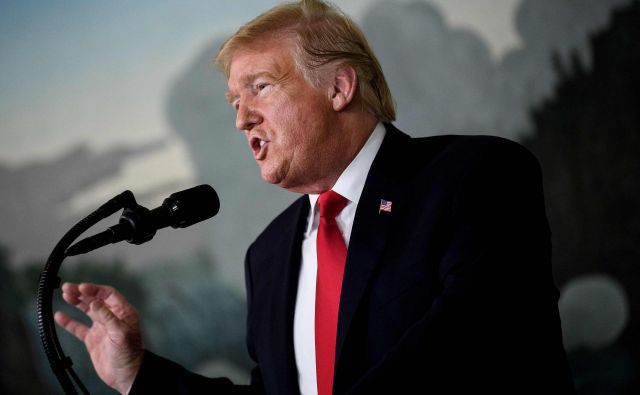 Demokrati so Trumpovo ponudbo za ureditev statusa sanjačev nemudoma zavrnili. FOTO: Brendan Smialowski / AFP