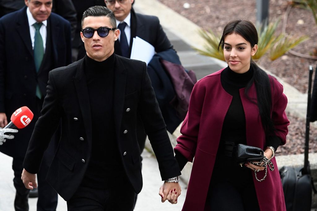 Cristiano Ronaldo bo vrnil slabih 20 milijonov evrov