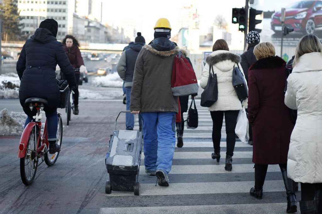 Zdi se, kot da si bolnik pri nas želi biti čim dlje na bolniški