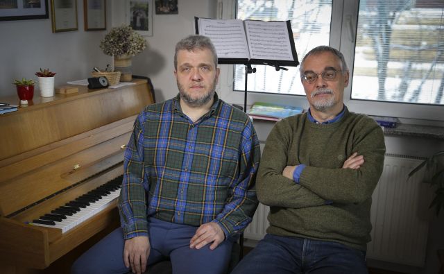 Igor Krivokapič in Matevž Smerkol ter nekateri njuni kolegi s konservatorija čutijo krivdo, ker o dogajanju niso spregovorili že prej. FOTO: Jože Suhadolnik/Delo