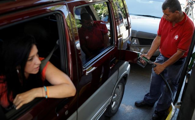 V ospredje zanimanja trgovcev z nafto stopa Venezuela, saj ima največje znane zaloge surove nafte. FOTO: Reuters