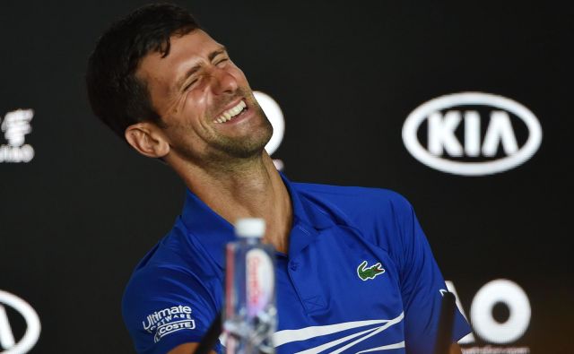 Nole si ni mogel pomagati. FOTO: Paul Crock/AFP