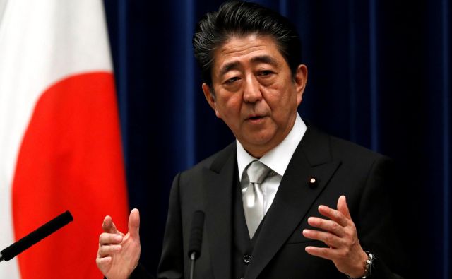 Šinzo Abe, japonski premier, je sklenil pakt o prostem trgovanju z EU. Foto Reuters