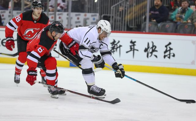 Anže Kopitar je prispeval pomemben delež k novi zmagi Los Angelesa. FOTO: Reuters