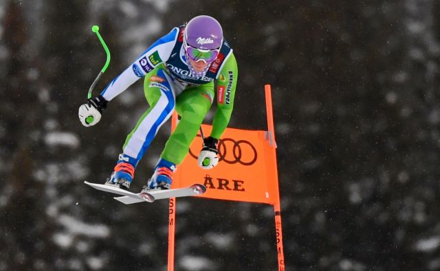 Ilka Štuhec ve, da ima še rezerv. Jutri jo čaka tekma v kombinaciji, v nedeljo v smuku. FOTO: AFP