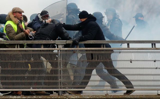 Dettinger je oče treh otrok in je do incidenta delal kot javni uradnik. FOTO: Gonzalo Fuentes/Reuters