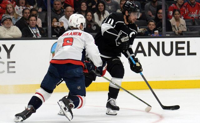 Anže Kopitar je svojo statistiko oplemenitil z novo podajo. FOTO: Gary A. Vasquez/Reuters