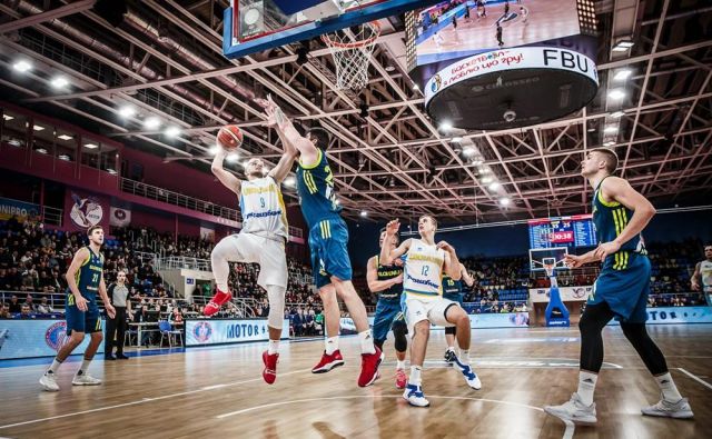 Tekma v Zaporožju je ena od tistih, ki bi jih želeli izbrisati iz zgodovine slovenske košarke. FOTO: FIBA